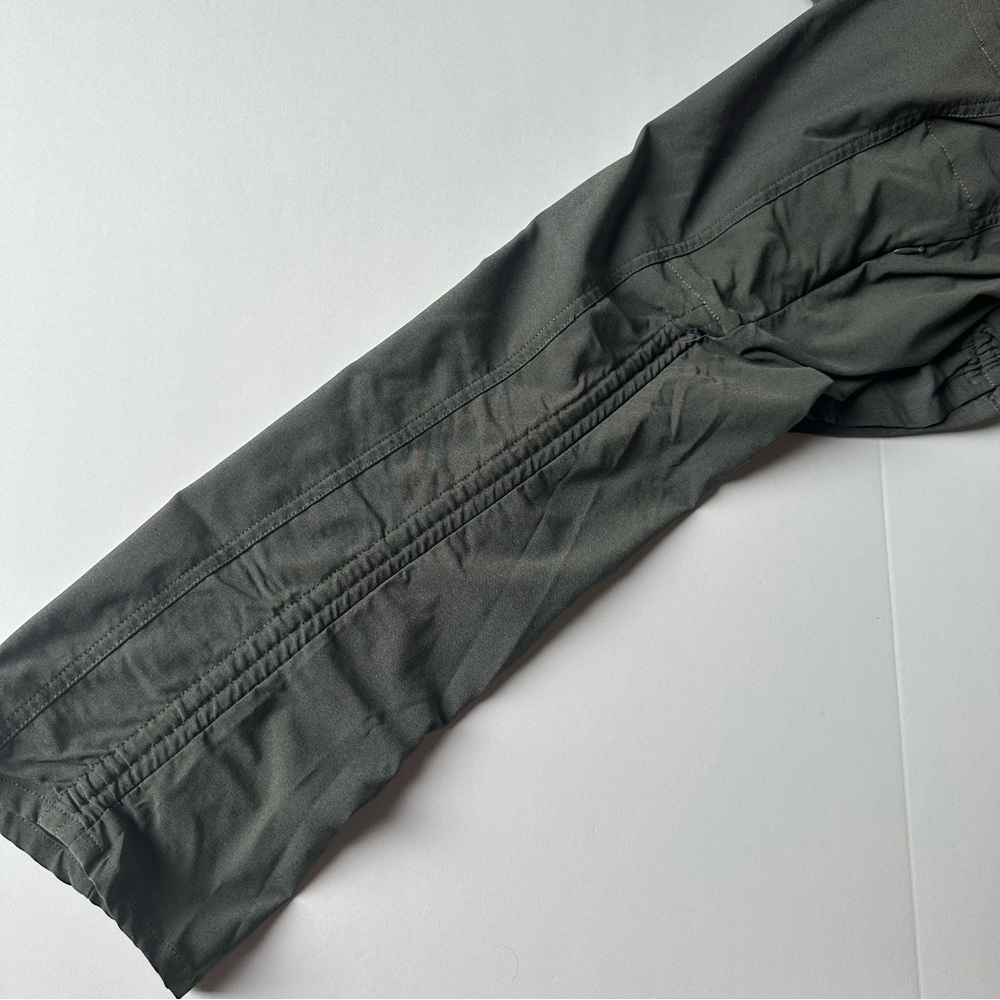 Women’s Kühl scrunch leg hiking pants gray size 6 - Picture 3 of 6